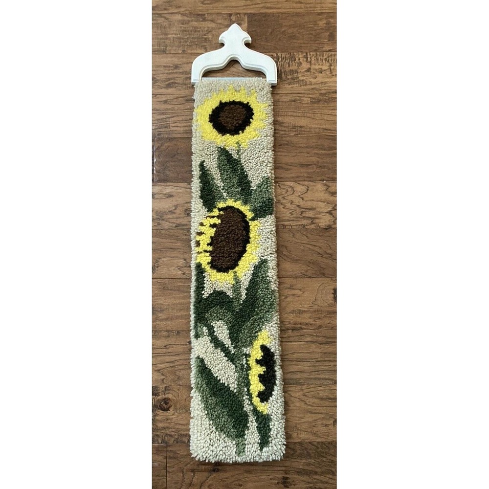 Latch Hook Sunflower Wall Hanging Retro MCM 1960's 1970's. 36"x8" Vintage